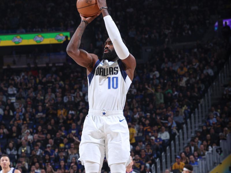 SAN FRANCISCO, CA - APRIL 2:  Tim Hardaway Jr. #10 of the Dallas Mavericks shoots a 3-point basket during the game  on April 2, 2024 at Chase Center in San Francisco, California. NOTE TO USER: User expressly acknowledges and agrees that, by downloading and or using this photograph, user is consenting to the terms and conditions of Getty Images License Agreement. Mandatory Copyright Notice: Copyright 2024 NBAE (Photo by Jeff Haynes/NBAE via Getty Images)