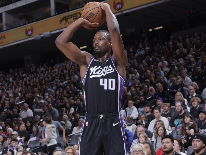 SACRAMENTO, CA - JANUARY 5: Harrison Barnes #40 of the Sacramento Kings shoots a three point basket during the game against the Toronto Raptors on January 5, 2024 at Golden 1 Center in Sacramento, California. NOTE TO USER: User expressly acknowledges and agrees that, by downloading and or using this Photograph, user is consenting to the terms and conditions of the Getty Images License Agreement. Mandatory Copyright Notice: Copyright 2024 NBAE (Photo by Rocky Widner/NBAE via Getty Images)