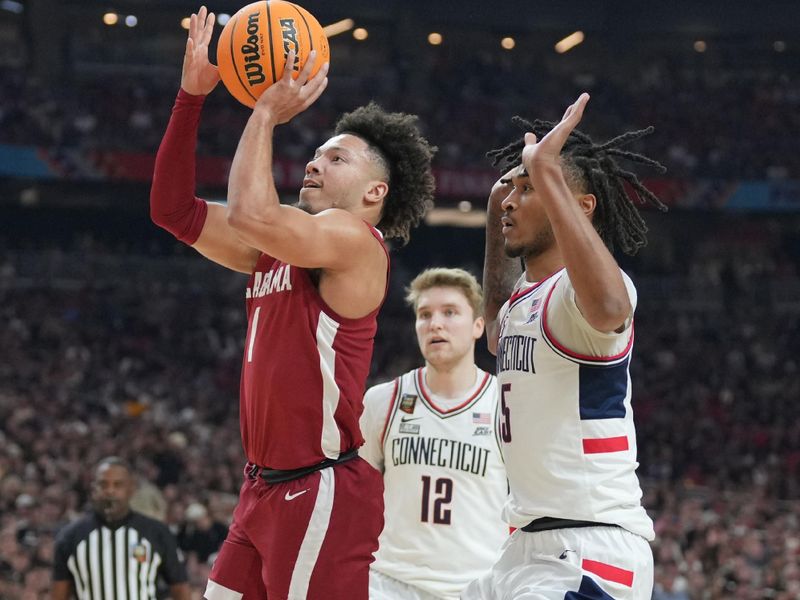 Apr 6, 2024; Glendale, AZ, USA; Alabama Crimson Tide guard Mark Sears (1) shoots against Connecticut Huskies guard Stephon Castle (5) in the semifinals of the men's Final Four of the 2024 NCAA Tournament at State Farm Stadium. Mandatory Credit: Robert Deutsch-USA TODAY Sports