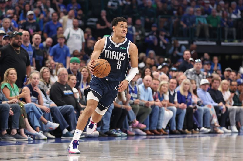 DALLAS, TX - APRIL 28: Josh Green #8 of the Dallas Mavericks dribbles the ball during the game against the LA Clippers during Round 1 Game 4 of the 2024 NBA Playoffs on April 28, 2024 at the American Airlines Center in Dallas, Texas. NOTE TO USER: User expressly acknowledges and agrees that, by downloading and or using this photograph, User is consenting to the terms and conditions of the Getty Images License Agreement. Mandatory Copyright Notice: Copyright 2024 NBAE (Photo by Tim Heitman/NBAE via Getty Images)