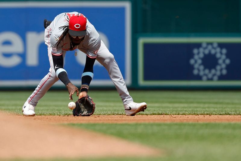 Jul 21, 2024; Washington, District of Columbia, USA; Cincinnati Reds shortstop Elly De La Cruz (44) fields a ground ball by Washington Nationals catcher Keibert Ruiz (not pictured) during the second inning at Nationals Park. Mandatory Credit: Geoff Burke-USA TODAY Sports