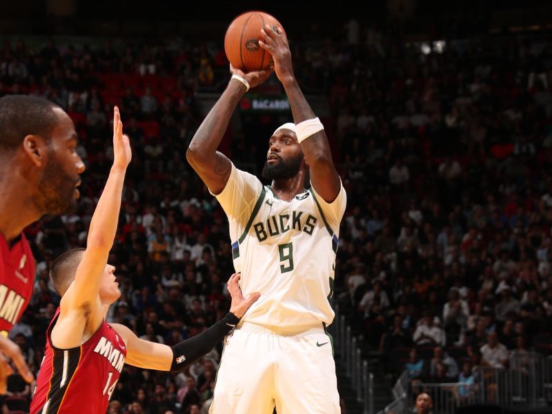 MIAMI, FL - NOVEMBER 26: Bobby Portis #9 of the Milwaukee Bucks shoots the ball during the game against the Miami Heat during the Emirates NBA Cup game on November 26, 2024 at Kaseya Center in Miami, Florida. NOTE TO USER: User expressly acknowledges and agrees that, by downloading and or using this Photograph, user is consenting to the terms and conditions of the Getty Images License Agreement. Mandatory Copyright Notice: Copyright 2024 NBAE (Photo by Issac Baldizon/NBAE via Getty Images)