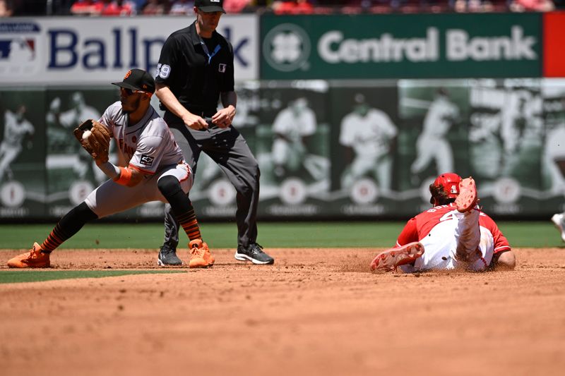 Jun 23, 2024; St. Louis, Missouri, USA; St. Louis Cardinals right fielder Alec Burleson (41) safely steals second base ahead of the tag from San Francisco Giants second baseman Thairo Estrada (39) in the second inning at Busch Stadium. Mandatory Credit: Joe Puetz-USA TODAY Sports