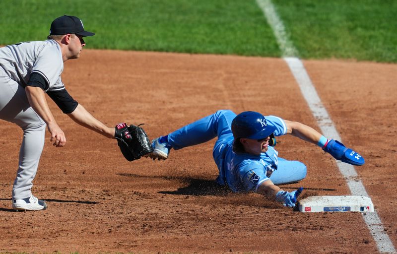 Oct 1, 2023; Kansas City, Missouri, USA; Kansas City Royals shortstop Bobby Witt Jr. (7) is caught in a rundown by New York Yankees relief pitcher Michael King (34) during the third inning at Kauffman Stadium. Mandatory Credit: Jay Biggerstaff-USA TODAY Sports