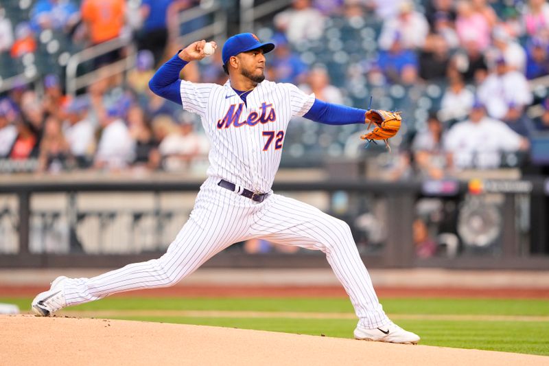 Can the Mets Outshine the Rangers in Arlington's Spotlight?