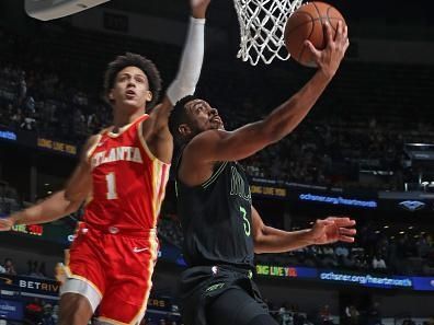 NEW ORLEANS, LA - NOVEMBER 4: CJ McCollum #3 of the New Orleans Pelicans shoots the ball during the game against the Atlanta Hawks on November 4, 2023 at the Smoothie King Center in New Orleans, Louisiana. NOTE TO USER: User expressly acknowledges and agrees that, by downloading and or using this Photograph, user is consenting to the terms and conditions of the Getty Images License Agreement. Mandatory Copyright Notice: Copyright 2023 NBAE (Photo by Layne Murdoch Jr./NBAE via Getty Images)