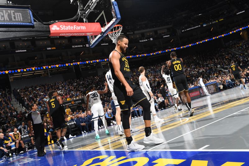 SAN FRANCISCO, CA - NOVEMBER 15: Stephen Curry #30 of the Golden State Warriors smiles during the game against the Memphis Grizzlies during the Emirates NBA Cup game on November 15, 2024 at Chase Center in San Francisco, California. NOTE TO USER: User expressly acknowledges and agrees that, by downloading and or using this photograph, user is consenting to the terms and conditions of Getty Images License Agreement. Mandatory Copyright Notice: Copyright 2024 NBAE (Photo by Noah Graham/NBAE via Getty Images)