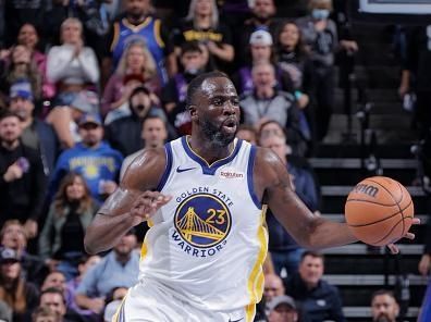 SACRAMENTO, CA - NOVEMBER 28: Draymond Green #23 of the Golden State Warriors dribbles the ball during the game against the Sacramento Kings during the In-Season Tournament on November 28, 2023 at Golden 1 Center in Sacramento, California. NOTE TO USER: User expressly acknowledges and agrees that, by downloading and or using this Photograph, user is consenting to the terms and conditions of the Getty Images License Agreement. Mandatory Copyright Notice: Copyright 2023 NBAE (Photo by Rocky Widner/NBAE via Getty Images)