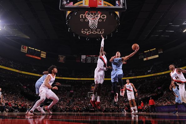 PORTLAND, OR - NOVEMBER 5: Desmond Bane #22 of the Memphis Grizzlies shoots the ball during the game against the Portland Trail Blazers on November 5, 2023 at the Moda Center Arena in Portland, Oregon. NOTE TO USER: User expressly acknowledges and agrees that, by downloading and or using this photograph, user is consenting to the terms and conditions of the Getty Images License Agreement. Mandatory Copyright Notice: Copyright 2023 NBAE (Photo by Cameron Browne/NBAE via Getty Images)