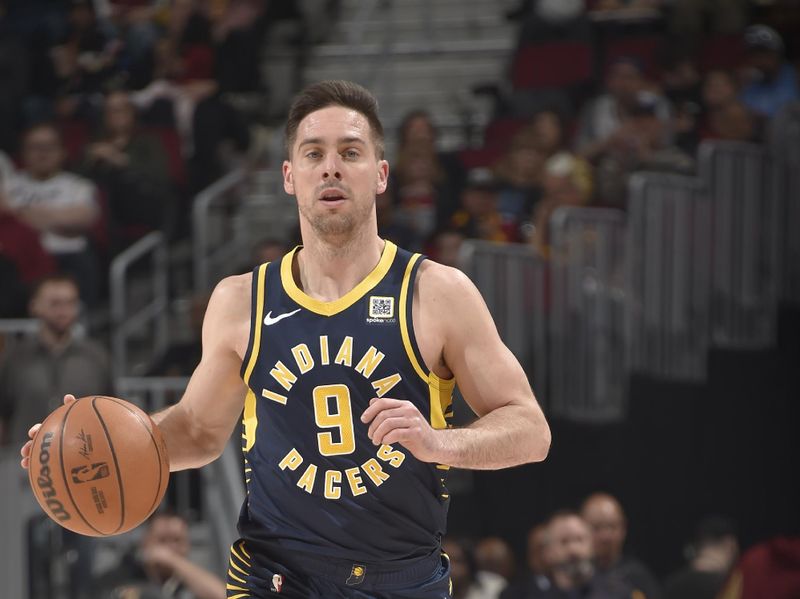 CLEVELAND, OH - APRIL 13: T.J. McConnell #9 of the Indiana Pacers dribbles the ball during the game against the Cleveland Cavaliers  on April 13, 2025 at Rocket Arena in Cleveland, Ohio. NOTE TO USER: User expressly acknowledges and agrees that, by downloading and/or using this Photograph, user is consenting to the terms and conditions of the Getty Images License Agreement. Mandatory Copyright Notice: Copyright 2025 NBAE (Photo by David Liam Kyle/NBAE via Getty Images)