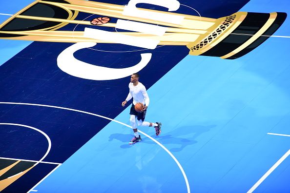 LOS ANGELES, CA - NOVEMBER 17: Russell Westbrook #0 of the LA Clippers warms up before the game against the Houston Rockets during the In-Season Tournament on November 17, 2023 at Crypto.Com Arena in Los Angeles, California. NOTE TO USER: User expressly acknowledges and agrees that, by downloading and/or using this Photograph, user is consenting to the terms and conditions of the Getty Images License Agreement. Mandatory Copyright Notice: Copyright 2023 NBAE (Photo by Adam Pantozzi/NBAE via Getty Images)