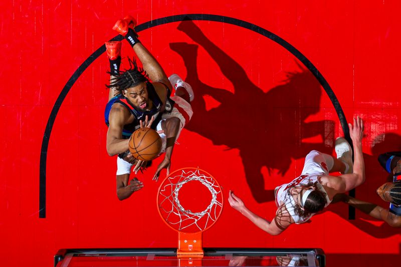 TORONTO, CANADA - MARCH 25: Trendon Watford #9 of the Brooklyn Nets drives to the basket during the game against the Toronto Raptors on March 25, 2024 at the Scotiabank Arena in Toronto, Ontario, Canada.  NOTE TO USER: User expressly acknowledges and agrees that, by downloading and or using this Photograph, user is consenting to the terms and conditions of the Getty Images License Agreement.  Mandatory Copyright Notice: Copyright 2024 NBAE (Photo by Vaughn Ridley/NBAE via Getty Images)