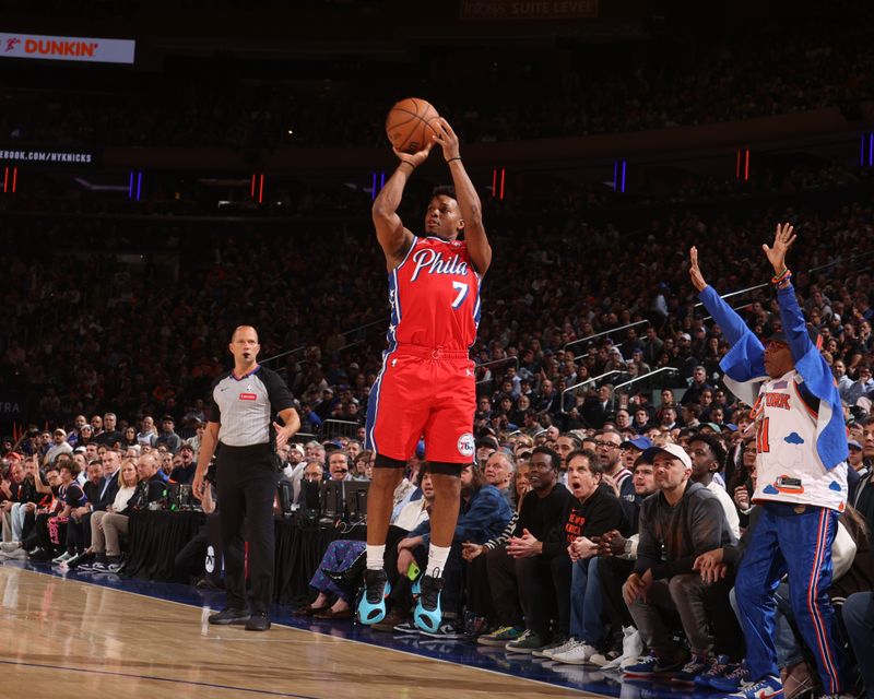 NEW YORK, NY - APRIL 22:  Kyle Lowry #7 of the Philadelphia 76ers shoots a 3-point basket during the game   against the New York Knicks during Round 1 Game 2 of the 2024 NBA Playoffs on April 22, 2024 at Madison Square Garden in New York City, New York.  NOTE TO USER: User expressly acknowledges and agrees that, by downloading and or using this photograph, User is consenting to the terms and conditions of the Getty Images License Agreement. Mandatory Copyright Notice: Copyright 2024 NBAE  (Photo by Nathaniel S. Butler/NBAE via Getty Images)