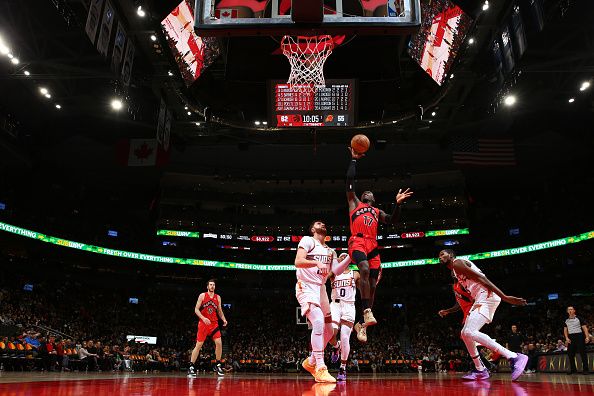 TORONTO, CANADA - NOVEMBER 29: Dennis Schroder #17 of the Toronto Raptors drives to the basket during the game against the Phoenix Suns on November 29, 2023 at the Scotiabank Arena in Toronto, Ontario, Canada.  NOTE TO USER: User expressly acknowledges and agrees that, by downloading and or using this Photograph, user is consenting to the terms and conditions of the Getty Images License Agreement.  Mandatory Copyright Notice: Copyright 2023 NBAE (Photo by Vaughn Ridley/NBAE via Getty Images)