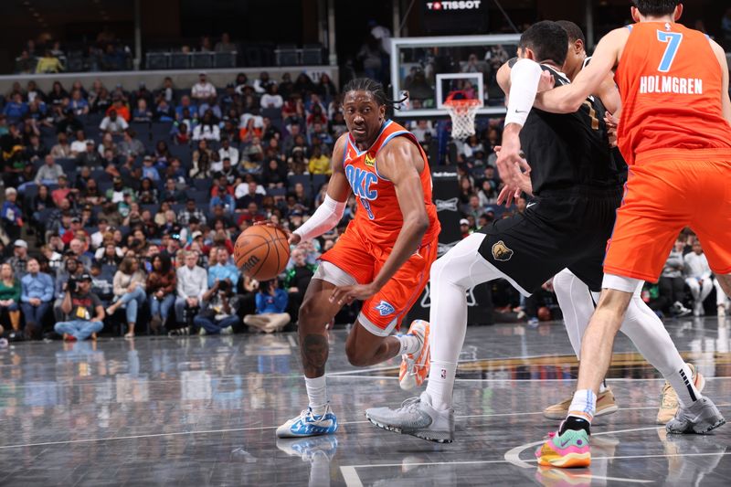 MEMPHIS, TN - MARCH 16:  Jalen Williams #8 of the Oklahoma City Thunder handles the ball during the game against the Memphis Grizzlies on March 16, 2024 at FedExForum in Memphis, Tennessee. NOTE TO USER: User expressly acknowledges and agrees that, by downloading and or using this photograph, User is consenting to the terms and conditions of the Getty Images License Agreement. Mandatory Copyright Notice: Copyright 2024 NBAE (Photo by Joe Murphy/NBAE via Getty Images)