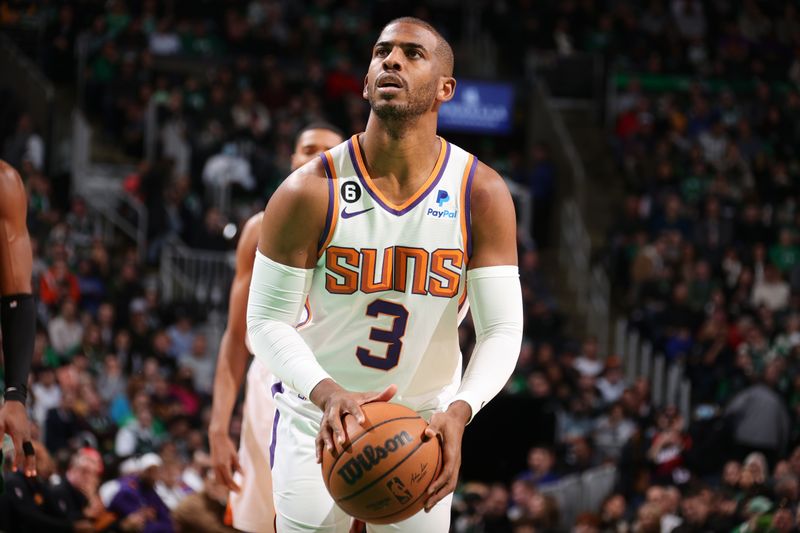 BOSTON, MA - FEBRUARY 3: Chris Paul #3 of the Phoenix Suns drives to the basket during the game against the Boston Celtics on February 3, 2023 at TD Garden in Boston, Massachusetts.  NOTE TO USER: User expressly acknowledges and agrees that, by downloading and or using this photograph, User is consenting to the terms and conditions of the Getty Images License Agreement. Mandatory Copyright Notice: Copyright 2022 NBAE  (Photo by Nathaniel S. Butler/NBAE via Getty Images)