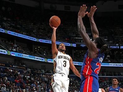 NEW ORLEANS, LA - NOVEMBER 2: CJ McCollum #3 of the New Orleans Pelicans drives to the basket during the game against the Detroit Pistons on November 2, 2023 at the Smoothie King Center in New Orleans, Louisiana. NOTE TO USER: User expressly acknowledges and agrees that, by downloading and or using this Photograph, user is consenting to the terms and conditions of the Getty Images License Agreement. Mandatory Copyright Notice: Copyright 2023 NBAE (Photo by Layne Murdoch Jr./NBAE via Getty Images)