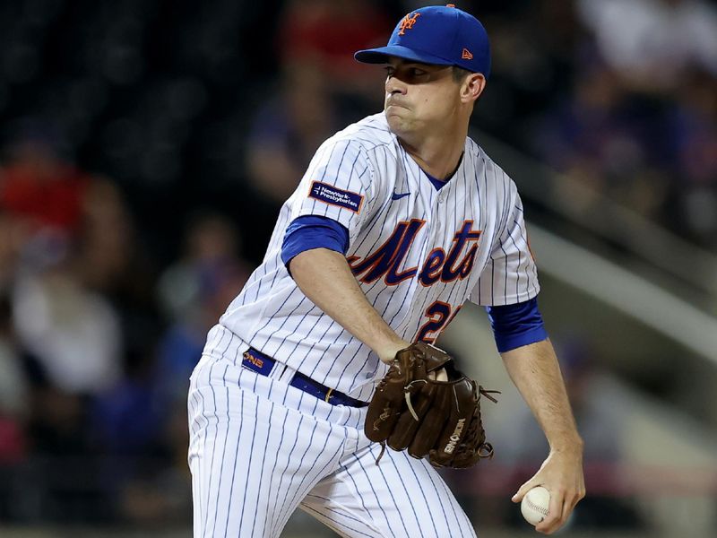 Aug 15, 2023; New York City, New York, USA; New York Mets relief pitcher Brooks Raley (25) pitches against the Pittsburgh Pirates during the ninth inning at Citi Field. Mandatory Credit: Brad Penner-USA TODAY Sports