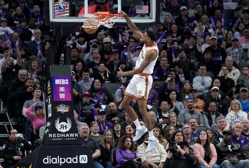 SACRAMENTO, CALIFORNIA - MARCH 07: Blake Wesley #14 of the San Antonio Spurs slam dunks against the Sacramento Kings during the second half at Golden 1 Center on March 07, 2024 in Sacramento, California. NOTE TO USER: User expressly acknowledges and agrees that, by downloading and or using this photograph, User is consenting to the terms and conditions of the Getty Images License Agreement. (Photo by Thearon W. Henderson/Getty Images)