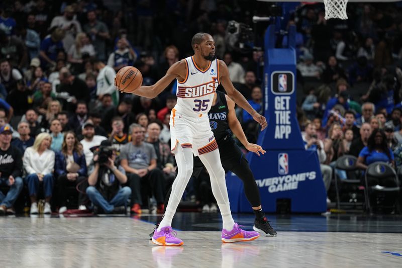 DALLAS, TX - JANUARY 24: Kevin Durant #35 of the Phoenix Suns handles the ball during the game against the Dallas Mavericks on January 24, 2024 at the American Airlines Center in Dallas, Texas. NOTE TO USER: User expressly acknowledges and agrees that, by downloading and or using this photograph, User is consenting to the terms and conditions of the Getty Images License Agreement. Mandatory Copyright Notice: Copyright 2024 NBAE (Photo by Glenn James/NBAE via Getty Images)