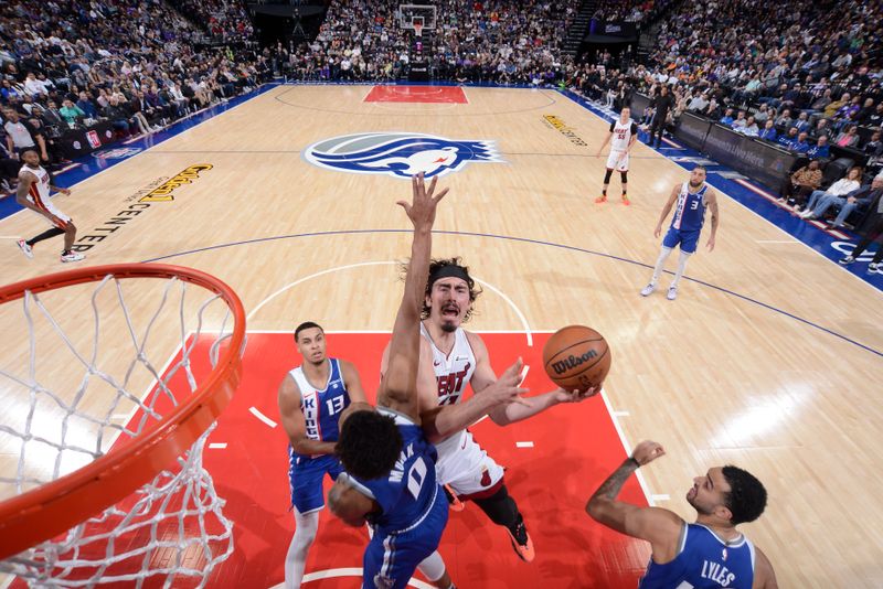 SACRAMENTO, CA - FEBRUARY 26: Jaime Jaquez Jr. #11 of the Miami Heat drives to the basket during the game against the Sacramento Kings on February 26, 2024 at Golden 1 Center in Sacramento, California. NOTE TO USER: User expressly acknowledges and agrees that, by downloading and or using this Photograph, user is consenting to the terms and conditions of the Getty Images License Agreement. Mandatory Copyright Notice: Copyright 2024 NBAE (Photo by Rocky Widner/NBAE via Getty Images)