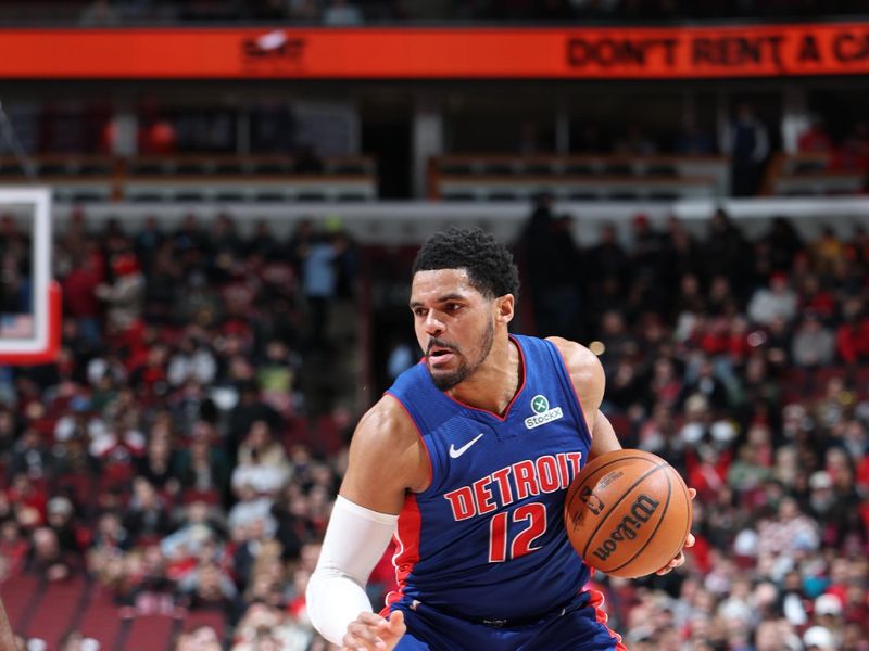 CHICAGO, IL - FEBRUARY 12:  Tobias Harris #12 of the Detroit Pistons handles the ball during the game against the Chicago Bulls on February 12, 2025 at United Center in Chicago, Illinois. NOTE TO USER: User expressly acknowledges and agrees that, by downloading and or using this photograph, User is consenting to the terms and conditions of the Getty Images License Agreement. Mandatory Copyright Notice: Copyright 2025 NBAE (Photo by Jeff Haynes/NBAE via Getty Images)