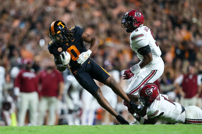 Sep 30, 2023; Knoxville, Tennessee, USA; Tennessee Volunteers running back Jaylen Wright (0) runs the ball against the South Carolina Gamecocks during the second half at Neyland Stadium. Mandatory Credit: Randy Sartin-USA TODAY Sports