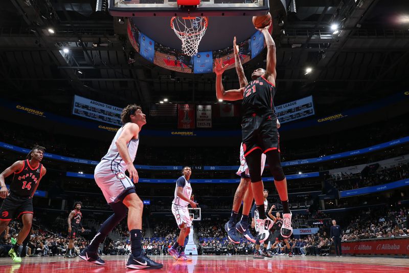 WASHINGTON, DC -?JANUARY 29: Orlando Robinson #21 of the Toronto Raptors drives to the basket during the game against the Washington Wizards on January 29, 2025 at Capital One Arena in Washington, DC. NOTE TO USER: User expressly acknowledges and agrees that, by downloading and or using this Photograph, user is consenting to the terms and conditions of the Getty Images License Agreement. Mandatory Copyright Notice: Copyright 2025 NBAE (Photo by Stephen Gosling/NBAE via Getty Images)<p><br/></p>