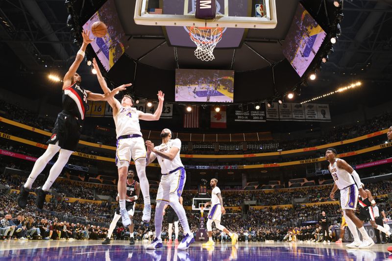 LOS ANGELES, CA - DECEMBER 8: Toumani Camara #33 of the Portland Trail Blazers drives to the basket during the game against the Los Angeles Lakers on December 8, 2024 at Crypto.Com Arena in Los Angeles, California. NOTE TO USER: User expressly acknowledges and agrees that, by downloading and/or using this Photograph, user is consenting to the terms and conditions of the Getty Images License Agreement. Mandatory Copyright Notice: Copyright 2024 NBAE (Photo by Adam Pantozzi/NBAE via Getty Images)