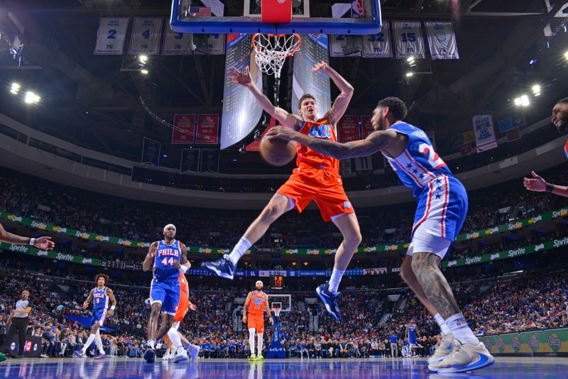 PHILADELPHIA, PA - APRIL 2: Mike Muscala #50 of the Oklahoma City Thunder plays defense during the game against the Oklahoma City Thunder on April 2, 2024 at the Wells Fargo Center in Philadelphia, Pennsylvania NOTE TO USER: User expressly acknowledges and agrees that, by downloading and/or using this Photograph, user is consenting to the terms and conditions of the Getty Images License Agreement. Mandatory Copyright Notice: Copyright 2024 NBAE (Photo by Jesse D. Garrabrant/NBAE via Getty Images)