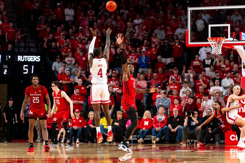 Cornhuskers Edge Past Scarlet Knights in Hard-Fought Conference Game