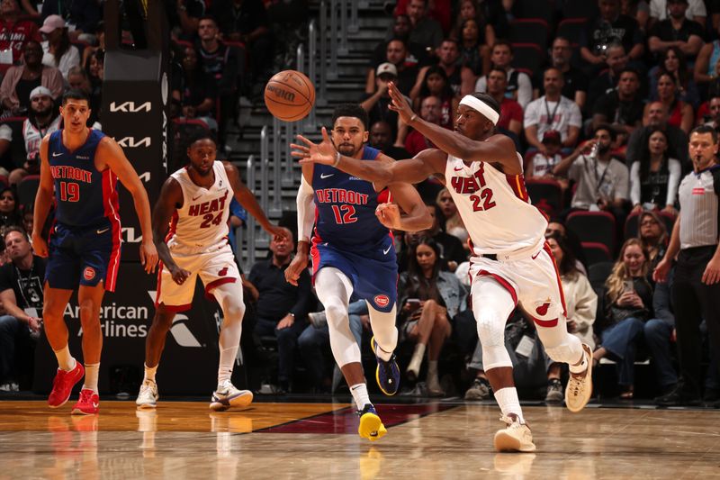 MIAMI, FL - OCTOBER 28: Jimmy Butler #22 of the Miami Heat goes for a loose ball during the game against the Detroit Pistons on October 28, 2024 at Kaseya Center in Miami, Florida. NOTE TO USER: User expressly acknowledges and agrees that, by downloading and or using this Photograph, user is consenting to the terms and conditions of the Getty Images License Agreement. Mandatory Copyright Notice: Copyright 2024 NBAE (Photo by Issac Baldizon/NBAE via Getty Images)