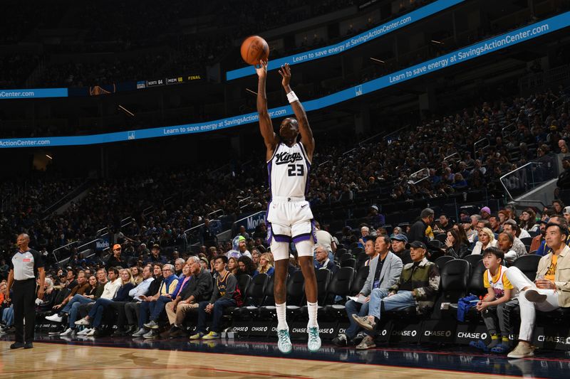 SAN FRANCISCO, CA - JANUARY 5: Keon Ellis #23 of the Sacramento Kings shoots the ball during the game against the Golden State Warriors on January 5, 2025 at Chase Center in San Francisco, California. NOTE TO USER: User expressly acknowledges and agrees that, by downloading and or using this photograph, user is consenting to the terms and conditions of Getty Images License Agreement. Mandatory Copyright Notice: Copyright 2025 NBAE (Photo by Noah Graham/NBAE via Getty Images)