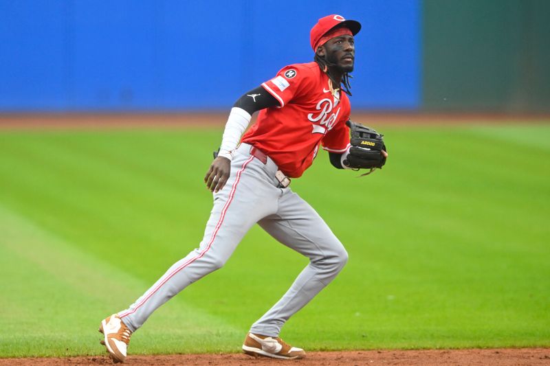 Jun 10, 2025; Cleveland, Ohio, USA; Cincinnati Reds shortstop Elly De La Cruz (44) watches a foul ball in the second inning against the Cleveland Guardians at Progressive Field. Mandatory Credit: David Richard-Imagn Images