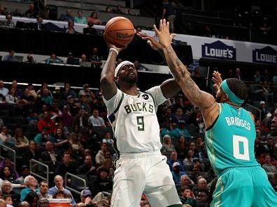 CHARLOTTE, NC - NOVEMBER 17: Bobby Portis #9 of the Milwaukee Bucks shoots the ball during the game against the Charlotte Hornets during the In-Season Tournament on November 17, 2023 at Spectrum Center in Charlotte, North Carolina. NOTE TO USER: User expressly acknowledges and agrees that, by downloading and or using this photograph, User is consenting to the terms and conditions of the Getty Images License Agreement. Mandatory Copyright Notice: Copyright 2023 NBAE (Photo by Kent Smith/NBAE via Getty Images)