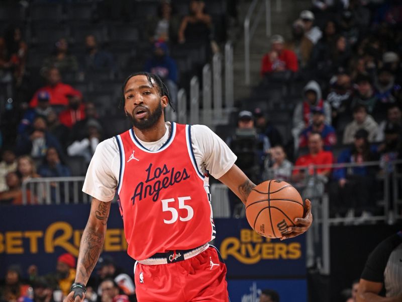 DETROIT, MI - FEBRUARY 24: Derrick Jones Jr. #55 of the LA Clippers handles the ball during the game against the Detroit Pistons on February 24, 2025 at Little Caesars Arena in Detroit, Michigan. NOTE TO USER: User expressly acknowledges and agrees that, by downloading and/or using this photograph, User is consenting to the terms and conditions of the Getty Images License Agreement. Mandatory Copyright Notice: Copyright 2025 NBAE (Photo by Chris Schwegler/NBAE via Getty Images)