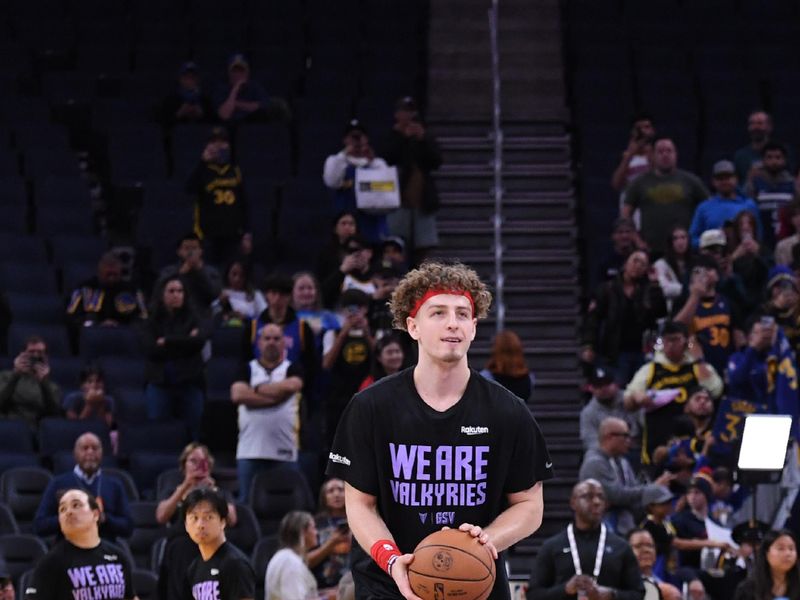 SAN FRANCISCO, CA - DECEMBER 8: Brandin Podziemski #2 of the Golden State Warriors warms up before the game against the Minnesota Timberwolves during a regular season game on December 8, 2024 at Chase Center in San Francisco, California. NOTE TO USER: User expressly acknowledges and agrees that, by downloading and or using this photograph, user is consenting to the terms and conditions of Getty Images License Agreement. Mandatory Copyright Notice: Copyright 2024 NBAE (Photo by Noah Graham/NBAE via Getty Images)