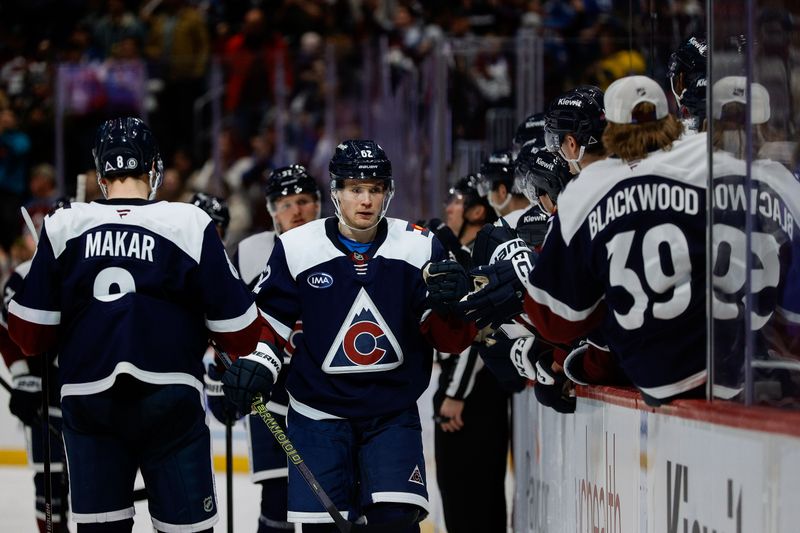 Jan 18, 2025; Denver, Colorado, USA; Colorado Avalanche left wing Artturi Lehkonen (62) celebrates with defenseman Cale Makar (8) and the bench after his goal in the third period against the Dallas Stars at Ball Arena. Mandatory Credit: Isaiah J. Downing-Imagn Images