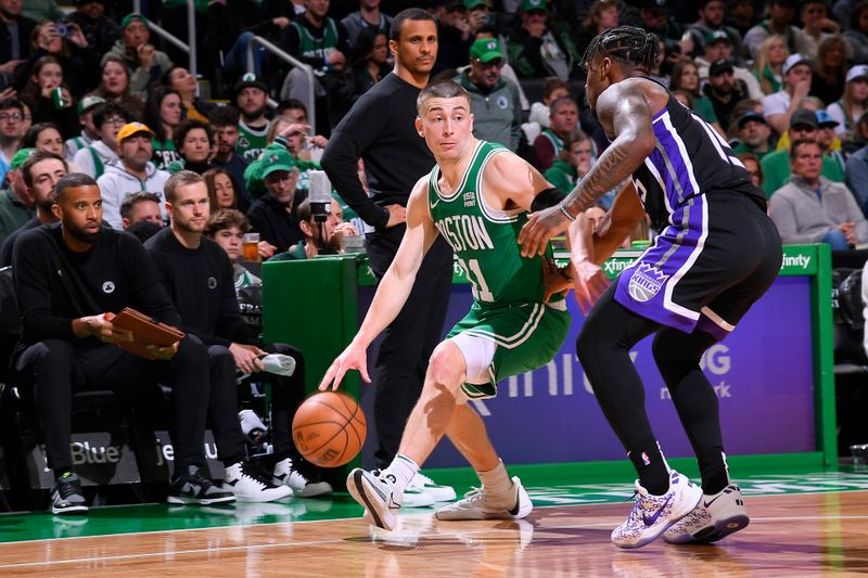 BOSTON, MA - APRIL 5:  Payton Pritchard #11 of the Boston Celtics dribbles the ball during the game against the Sacramento Kings on April 5, 2024 at the TD Garden in Boston, Massachusetts. NOTE TO USER: User expressly acknowledges and agrees that, by downloading and or using this photograph, User is consenting to the terms and conditions of the Getty Images License Agreement. Mandatory Copyright Notice: Copyright 2024 NBAE  (Photo by Brian Babineau/NBAE via Getty Images)