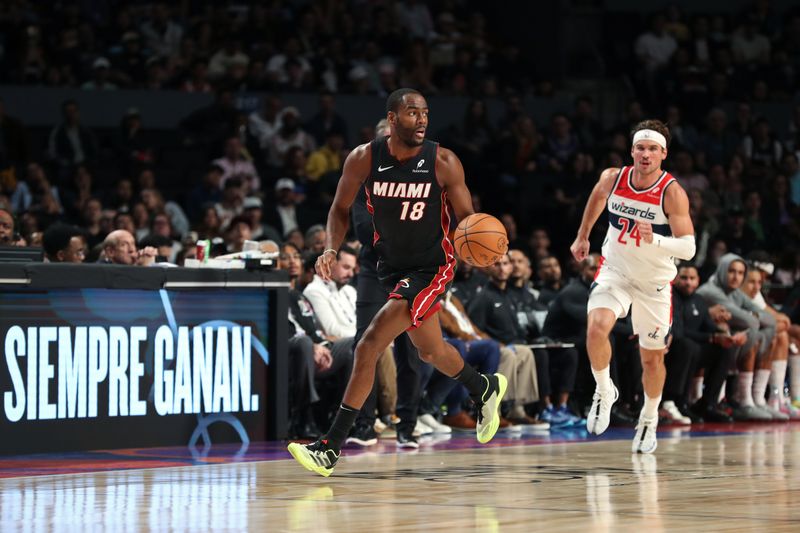 MEXICO CITY, MX - NOVEMBER 2: Alec Burks #18 of the Miami Heat brings the ball up court during the game against the Washington Wizards as part of 2024 NBA Mexico Games on November 2, 2024 in Mexico City, Mexico at Arena Ciudad de Mexico. NOTE TO USER: User expressly acknowledges and agrees that, by downloading and or using this photograph, User is consenting to the terms and conditions of the Getty Images License Agreement. Mandatory Copyright Notice: Copyright 2024 NBAE (Photo by Issac Baldizon/NBAE via Getty Images)