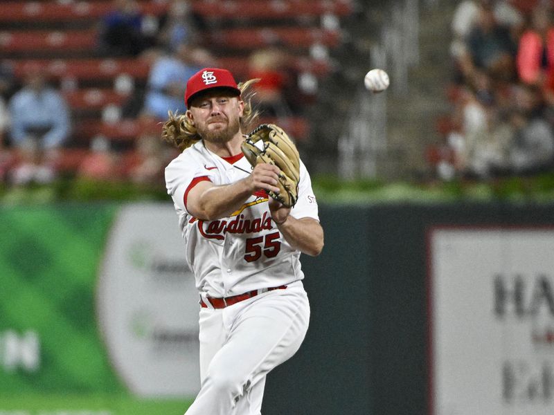 Aug 15, 2023; St. Louis, Missouri, USA;  St. Louis Cardinals second baseman Taylor Motter (55) throws on the run against the Oakland Athletics during the sixth inning at Busch Stadium. Mandatory Credit: Jeff Curry-USA TODAY Sports