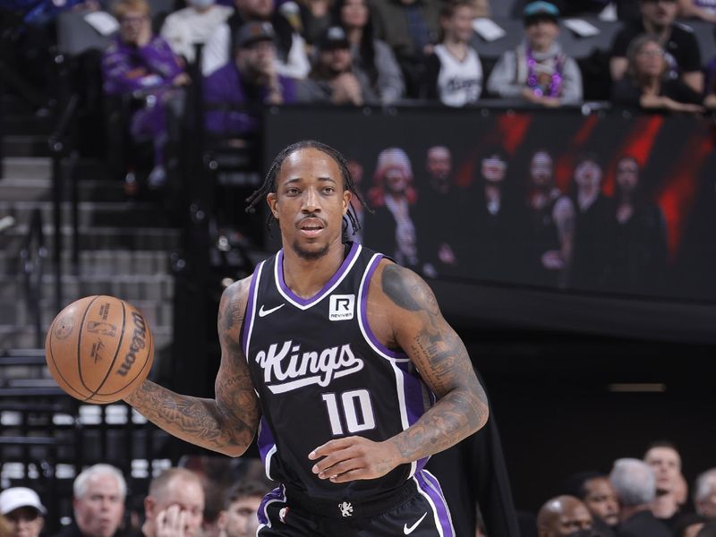 SACRAMENTO, CA - JANUARY 3: DeMar DeRozan #10 of the Sacramento Kings dribbles the ball during the game against the Memphis Grizzlies on January 3, 2025 at Golden 1 Center in Sacramento, California. NOTE TO USER: User expressly acknowledges and agrees that, by downloading and or using this Photograph, user is consenting to the terms and conditions of the Getty Images License Agreement. Mandatory Copyright Notice: Copyright 2025 NBAE (Photo by Rocky Widner/NBAE via Getty Images)