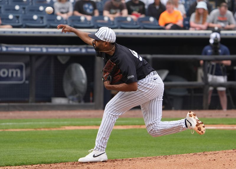 Mar 10, 2025; Tampa, Florida, USA; New York Yankees pitcher Will Warren (98) throws a pitch against the Detroit Tigers during the fourth inning at George M. Steinbrenner Field. Mandatory Credit: Dave Nelson-Imagn Images