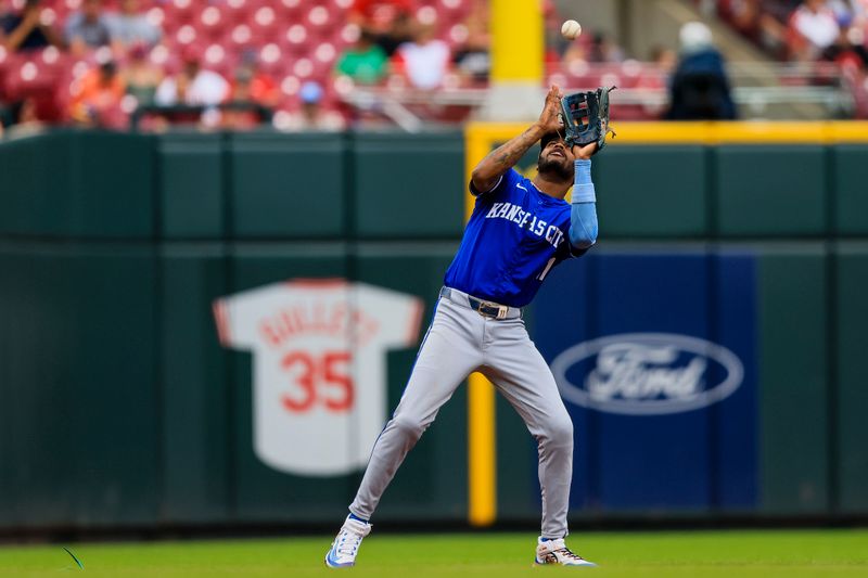 Aug 18, 2024; Cincinnati, Ohio, USA; Kansas City Royals third baseman Maikel Garcia (11) catches a pop up hit by Cincinnati Reds designated hitter Jeimer Candelario (not pictured) in the fourth inning at Great American Ball Park. Mandatory Credit: Katie Stratman-USA TODAY Sports