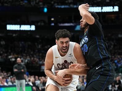 DALLAS, TX - DECEMBER 27: Georges Niang #20 of the Cleveland Cavaliers drives to the basket during the game against the Dallas Mavericks on December 27, 2023 at the American Airlines Center in Dallas, Texas. NOTE TO USER: User expressly acknowledges and agrees that, by downloading and or using this photograph, User is consenting to the terms and conditions of the Getty Images License Agreement. Mandatory Copyright Notice: Copyright 2023 NBAE (Photo by Glenn James/NBAE via Getty Images)