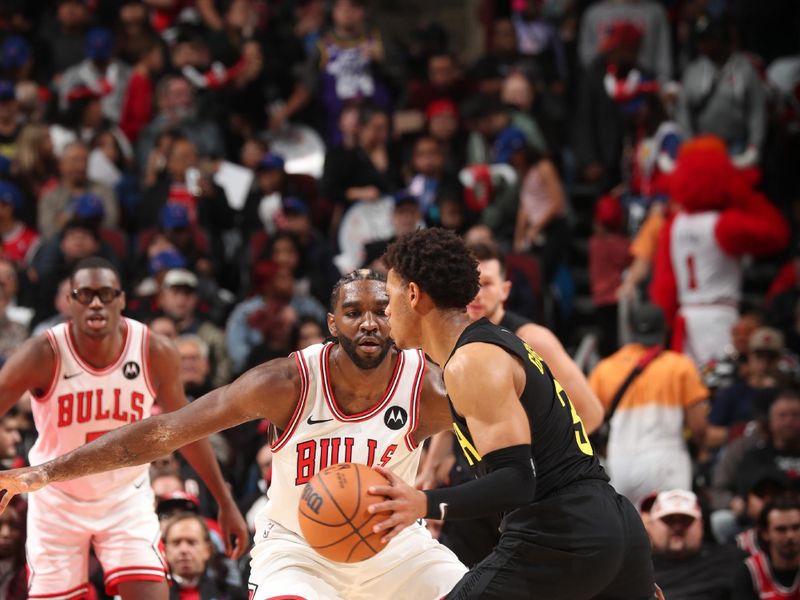 CHICAGO, IL - NOVEMBER 4: Patrick Williams #44 of the Chicago Bulls plays defense during the game against the Utah Jazz on NOVEMBER 4, 2024 at United Center in Chicago, Illinois. NOTE TO USER: User expressly acknowledges and agrees that, by downloading and or using this photograph, User is consenting to the terms and conditions of the Getty Images License Agreement. Mandatory Copyright Notice: Copyright 2024 NBAE (Photo by Gary Dineen/NBAE via Getty Images)