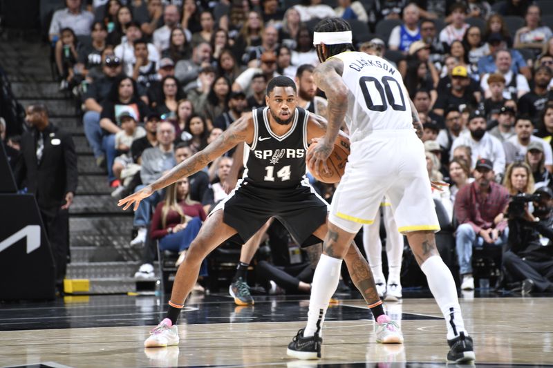 SAN ANTONIO, TX - NOVEMBER 9: Blake Wesley #14 of the San Antonio Spurs plays defense during the game against the Utah Jazz on November 9, 2024 at the Frost Bank Center in San Antonio, Texas. NOTE TO USER: User expressly acknowledges and agrees that, by downloading and or using this photograph, user is consenting to the terms and conditions of the Getty Images License Agreement. Mandatory Copyright Notice: Copyright 2024 NBAE (Photos by Logan Riely/NBAE via Getty Images)