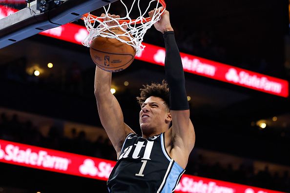 ATLANTA, GEORGIA - NOVEMBER 21: Jalen Johnson #1 of the Atlanta Hawks dunks during the second quarter against the Indiana Pacers during an NBA In-Season Tournament game at State Farm Arena on November 21, 2023 in Atlanta, Georgia. NOTE TO USER: User expressly acknowledges and agrees that, by downloading and or using this photograph, User is consenting to the terms and conditions of the Getty Images License Agreement. (Photo by Todd Kirkland/Getty Images)