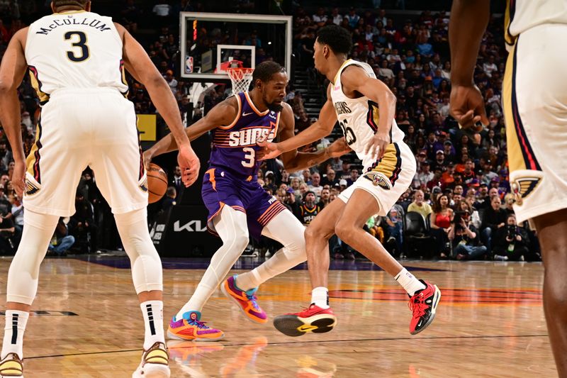 PHOENIX, AZ - APRIL 7: Kevin Durant #35 of the Phoenix Suns handles the ball during the game against the New Orleans Pelicans on April 7, 2024 at Footprint Center in Phoenix, Arizona. NOTE TO USER: User expressly acknowledges and agrees that, by downloading and or using this photograph, user is consenting to the terms and conditions of the Getty Images License Agreement. Mandatory Copyright Notice: Copyright 2024 NBAE (Photo by Kate Frese/NBAE via Getty Images)