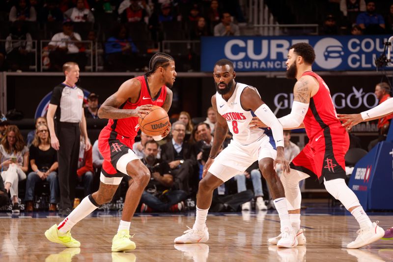 DETROIT, MI - NOVEMBER 10: Tim Hardaway Jr. #8 of the Detroit Pistons plays defense during the game against the Houston Rockets on November 10, 2024 at Little Caesars Arena in Detroit, Michigan. NOTE TO USER: User expressly acknowledges and agrees that, by downloading and/or using this photograph, User is consenting to the terms and conditions of the Getty Images License Agreement. Mandatory Copyright Notice: Copyright 2024 NBAE (Photo by Brian Sevald/NBAE via Getty Images)